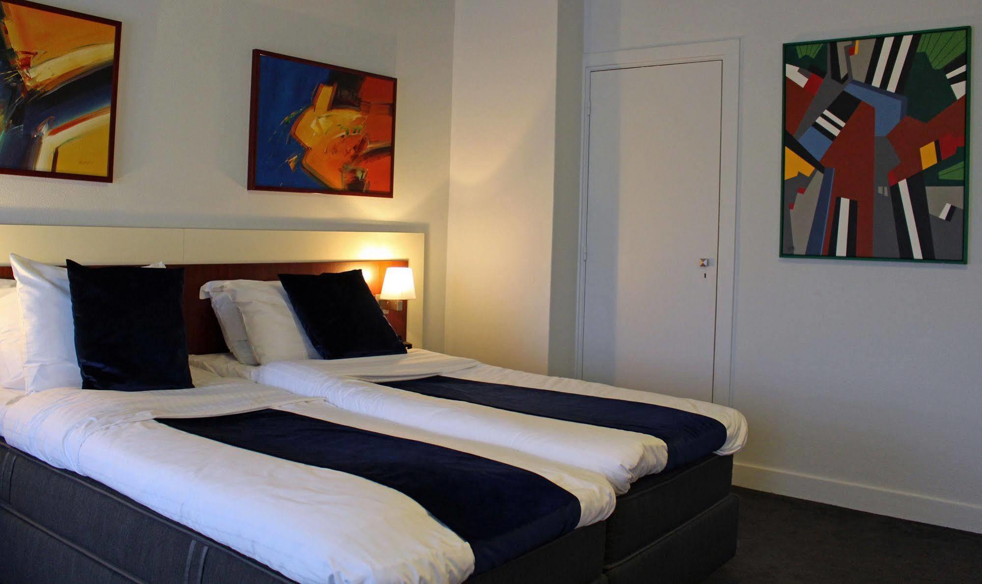 Apollo Hotel